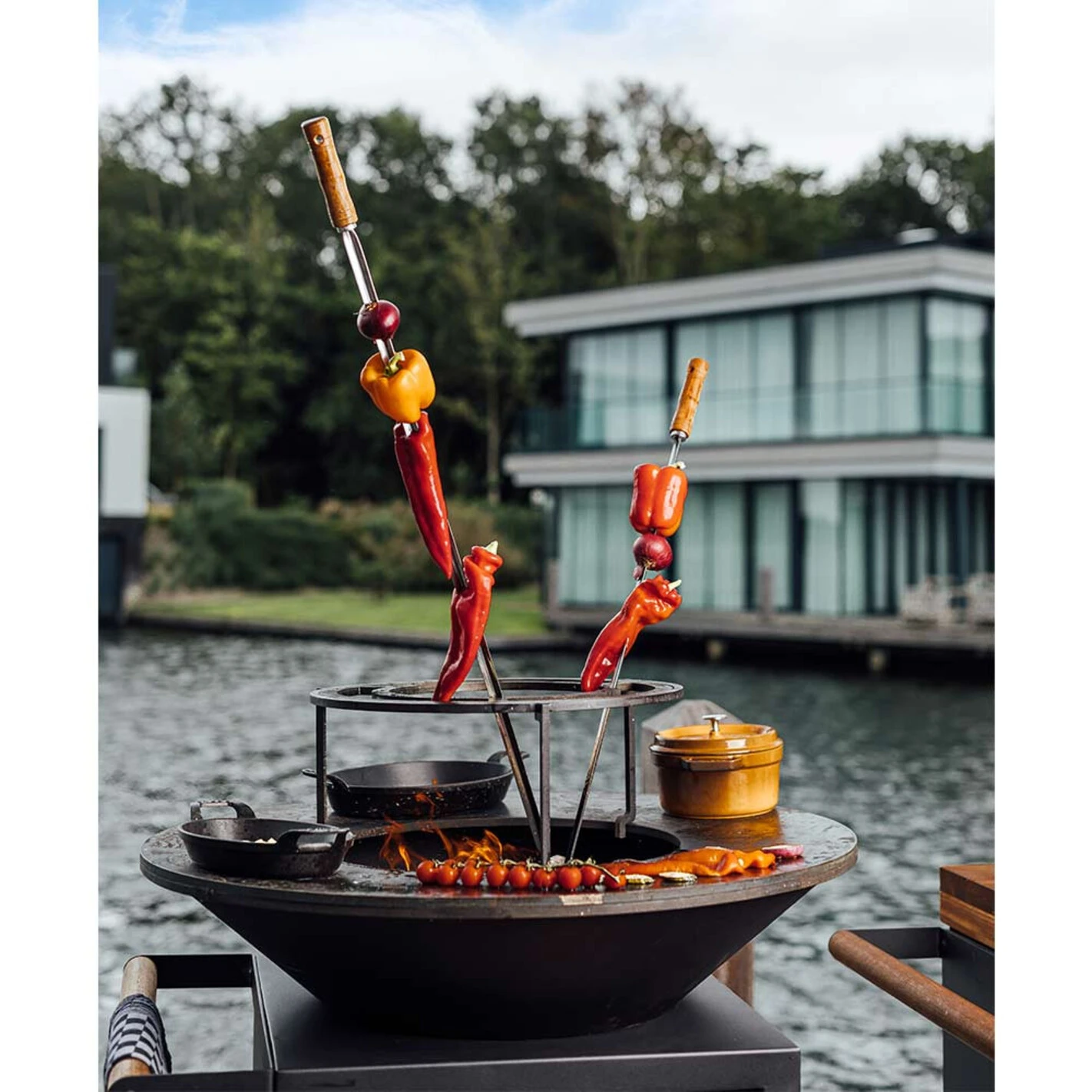 Brasero OFYR Island Noir 100 Tablette Teck + Housse 3 Brasero OFYR Island Noir 100 Tablette Teck + Housse – Image 3