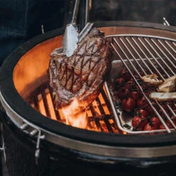 Demi Grille Fonte CLASSIC - Monolith* -Weber Magasin demi grille fonte classic monolith 4260444582173 2